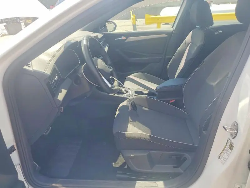 2025 VOLKSWAGEN JETTA SPORT  