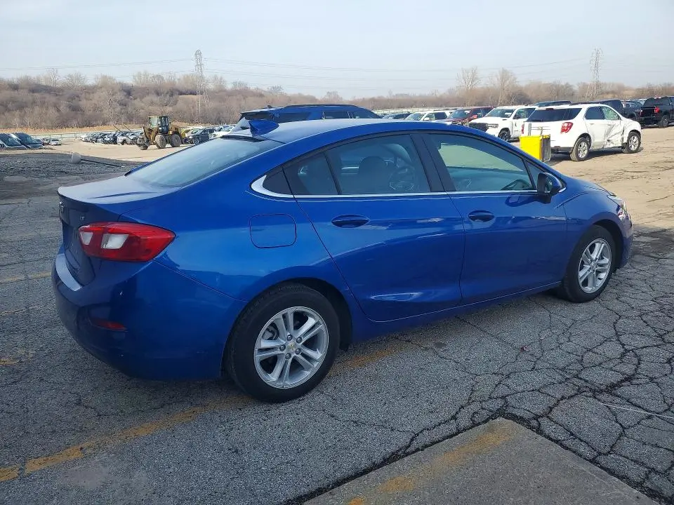 2016 CHEVROLET CRUZE LT  