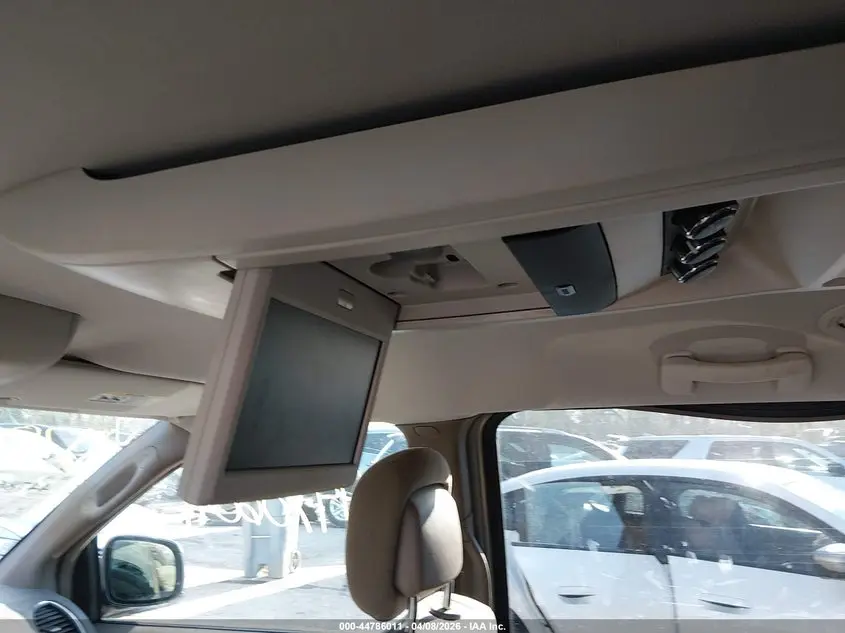 2013 CHRYSLER TOWN & COUNTRY TOURING