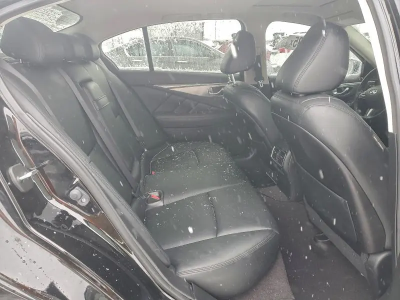 2015 INFINITI Q50 BASE  