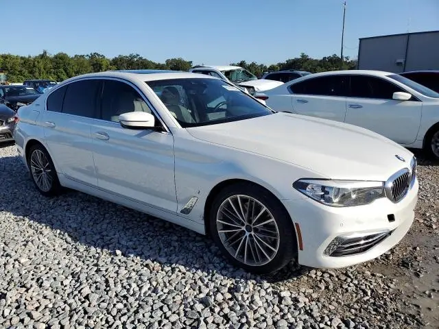 2019 BMW 530E   