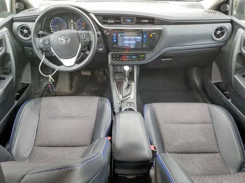 2017 TOYOTA COROLLA SE  