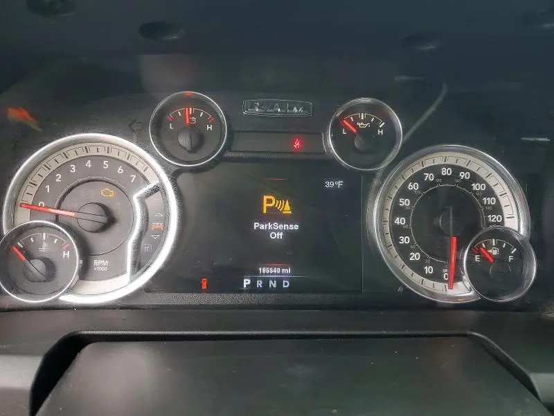 2014 RAM 1500 SLT  