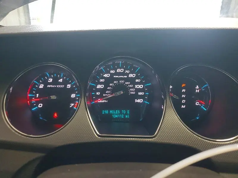 2011 FORD TAURUS SEL  