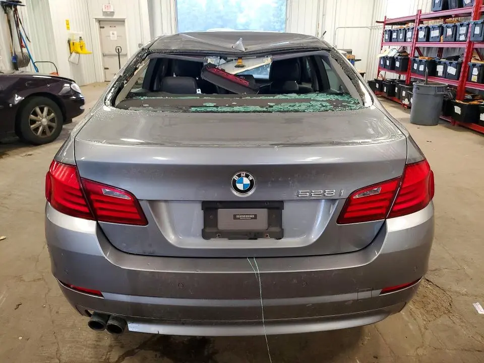 2012 BMW 528 XI  