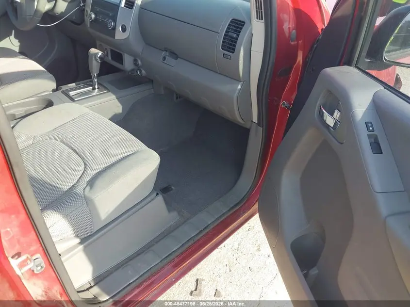 2019 NISSAN FRONTIER SV