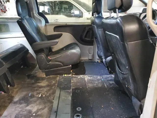 2016 CHRYSLER TOWN & COUNTRY LIMITED  