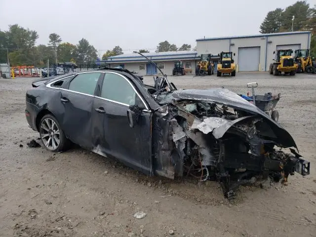 2015 JAGUAR XJ   