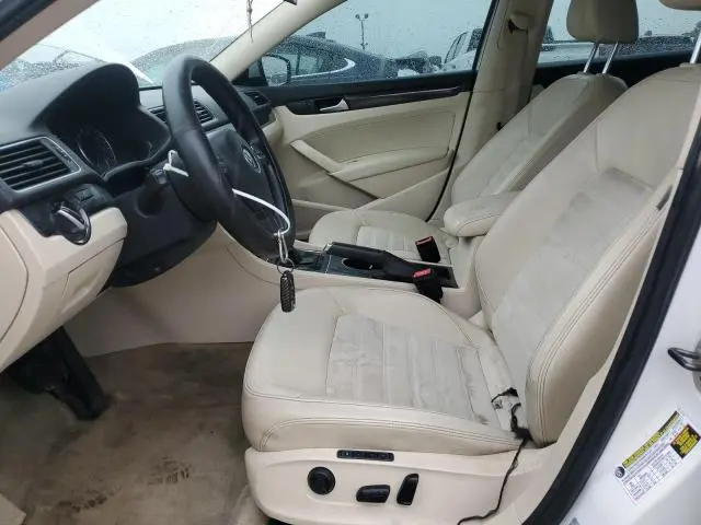 2013 VOLKSWAGEN PASSAT SEL