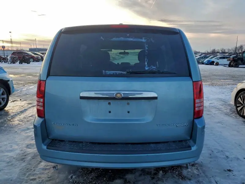 2010 CHRYSLER TOWN & COUNTRY LX  