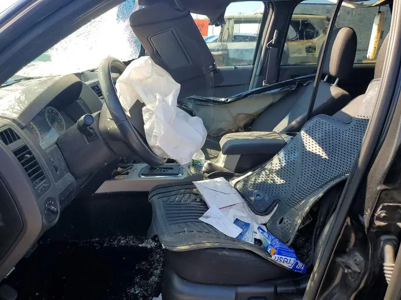 2011 FORD ESCAPE XLT  
