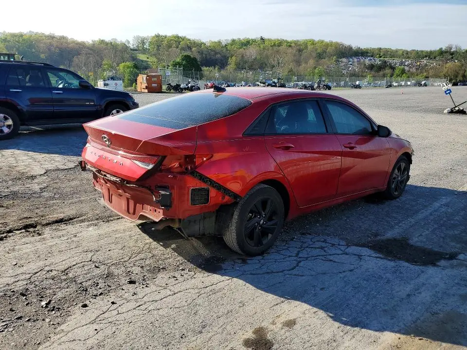 2022 HYUNDAI ELANTRA SEL  
