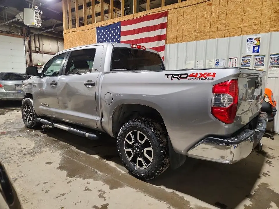2015 TOYOTA TUNDRA SR5  