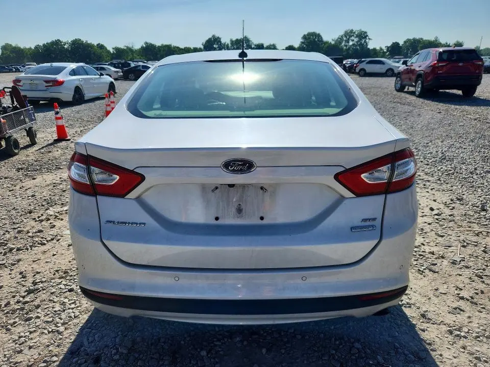 2015 FORD FUSION SE  