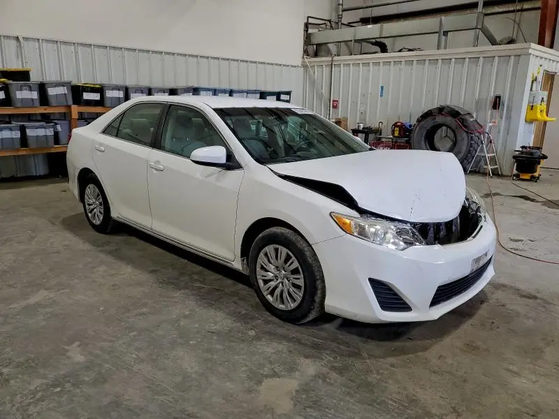 2014 TOYOTA CAMRY L  