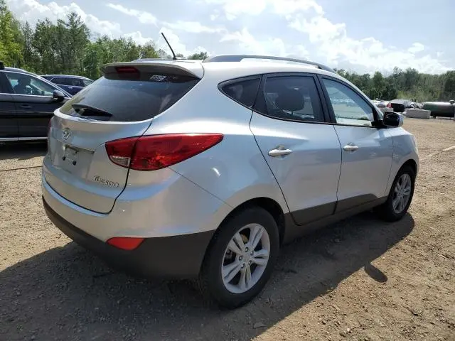 2010 HYUNDAI TUCSON GLS  
