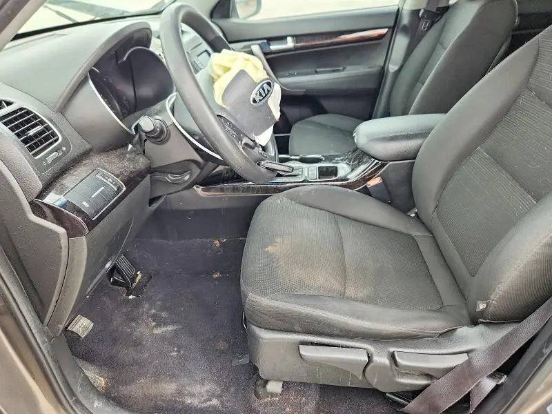 2014 KIA SORENTO LX  