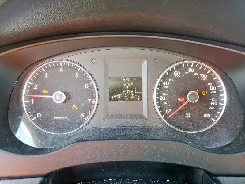 2013 VOLKSWAGEN JETTA SE  