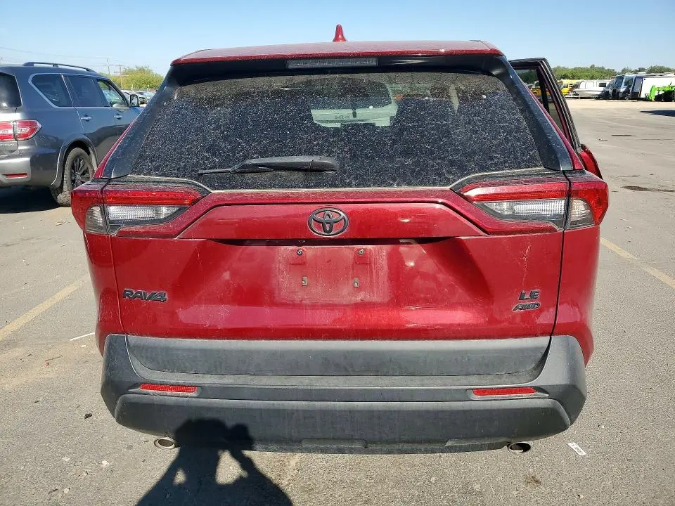 2022 TOYOTA RAV4 LE  