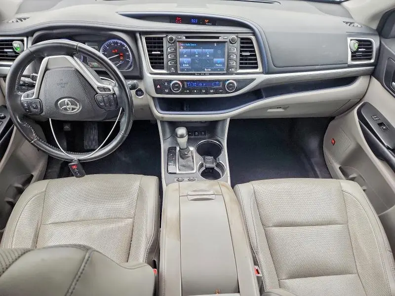 2017 TOYOTA HIGHLANDER LIMITED  