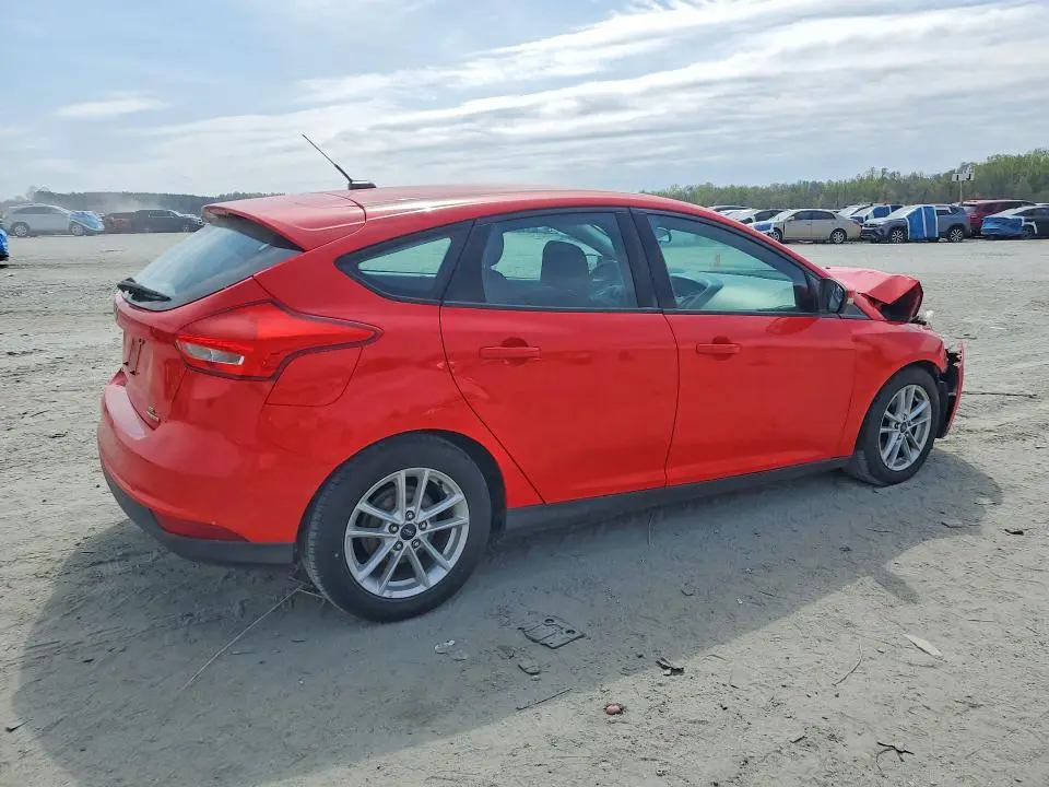 2016 FORD FOCUS SE  