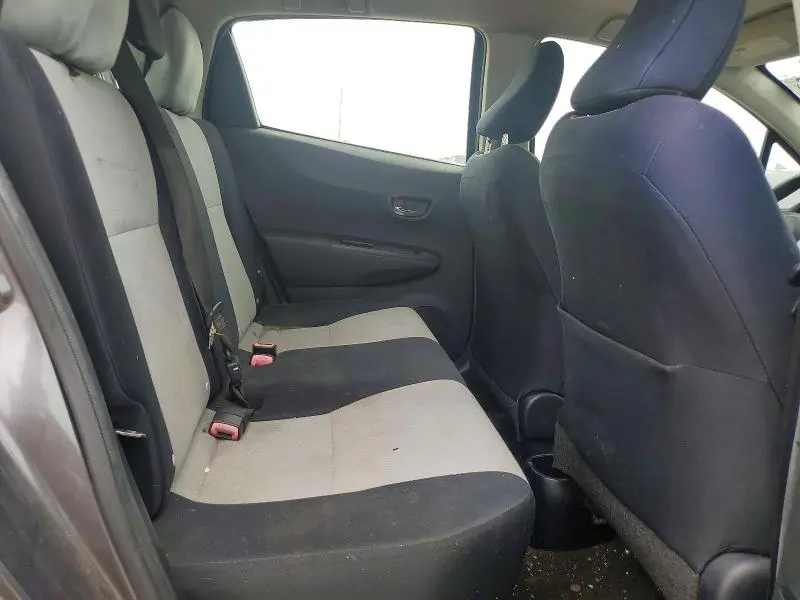 2012 TOYOTA YARIS 5-DOOR LE  