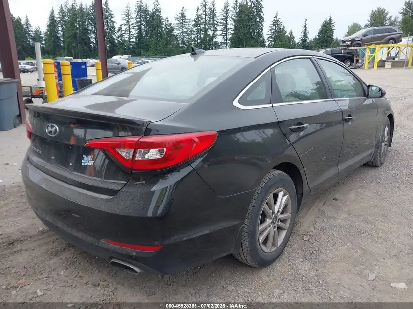 2015 HYUNDAI SONATA SE