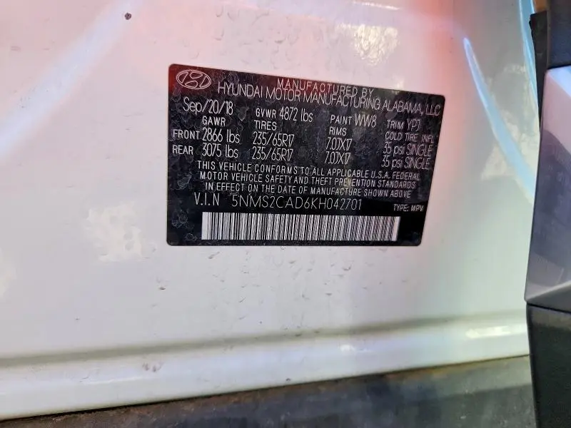 2019 HYUNDAI SANTA FE SE  