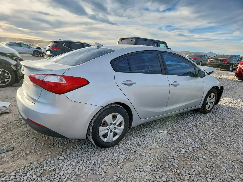 2016 KIA FORTE LX  