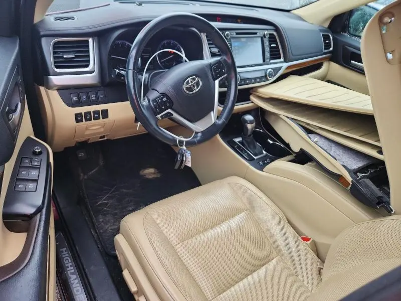 2017 TOYOTA HIGHLANDER LIMITED PLATINUM  