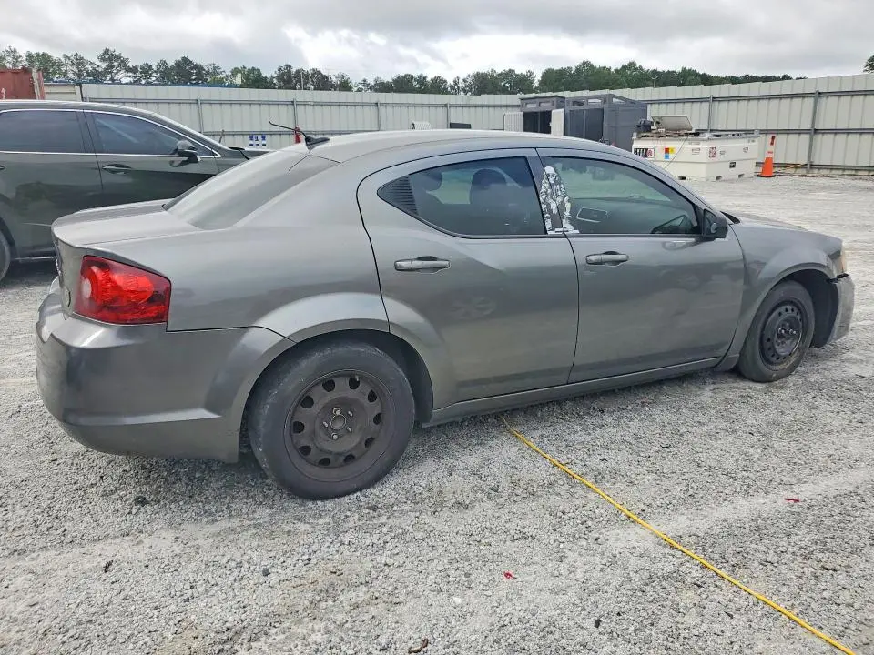 2012 DODGE AVENGER SE  