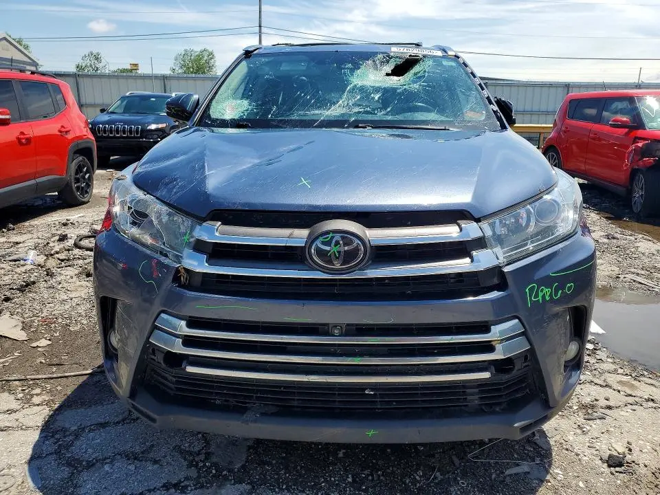 2018 TOYOTA HIGHLANDER LIMITED  