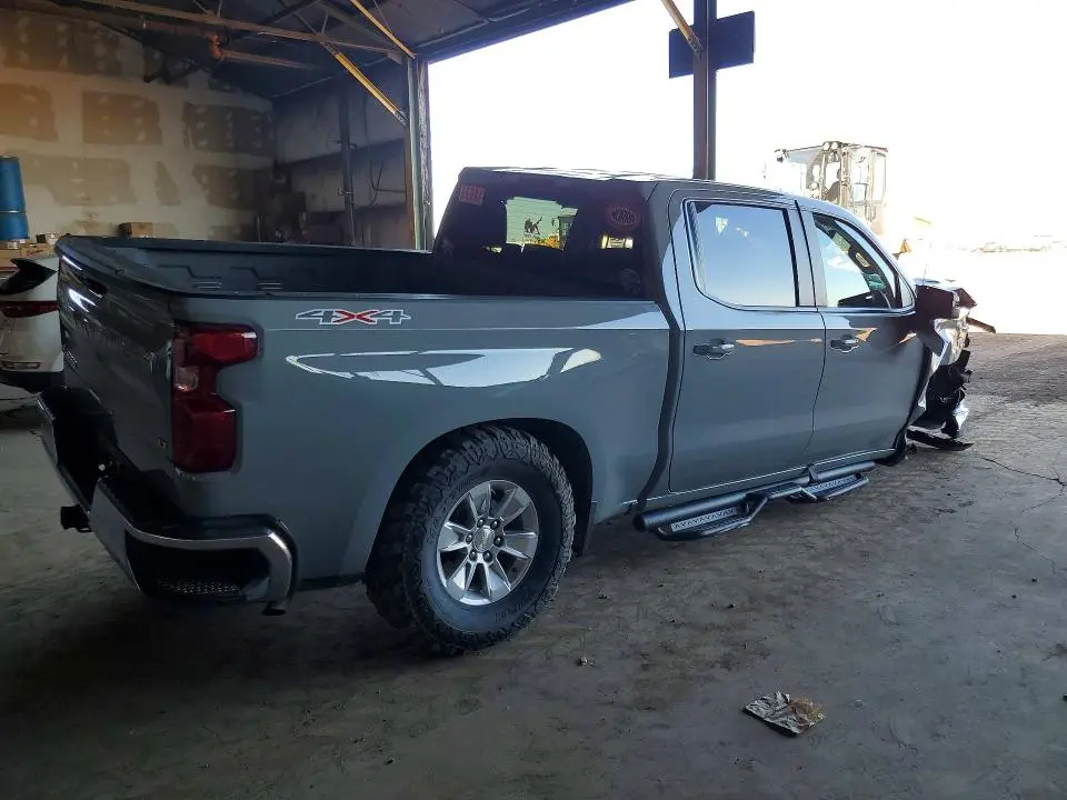 2024 CHEVROLET SILVERADO K1500 LT  