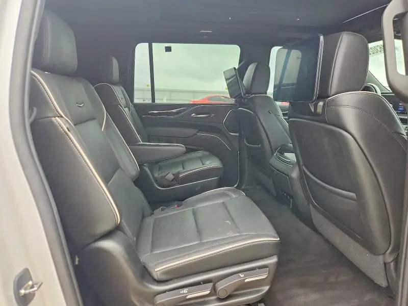 2023 CADILLAC ESCALADE ESV SPORT  