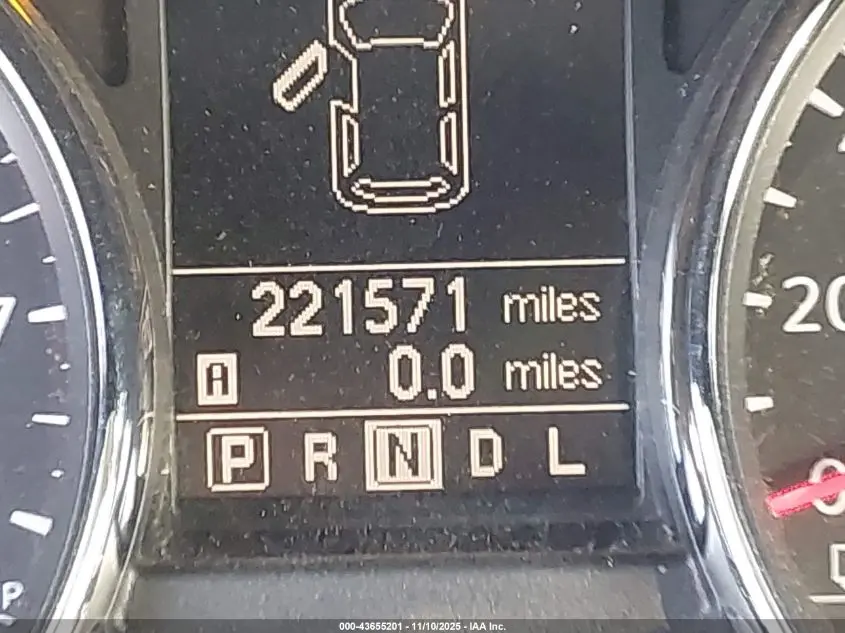 2011 NISSAN ROGUE SV