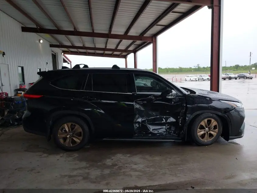 2022 TOYOTA HIGHLANDER HYBRID XLE BRONZE EDITION