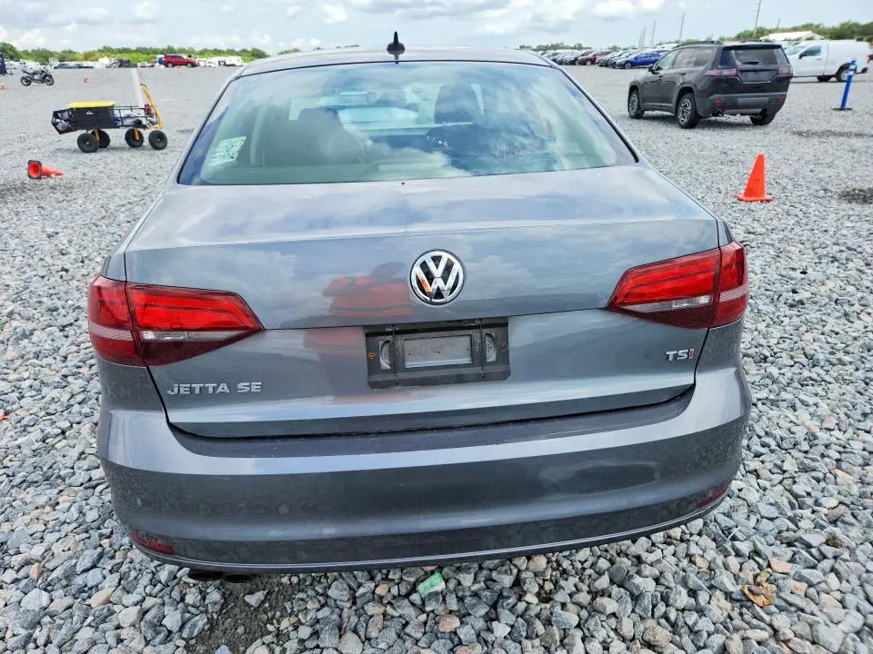 2018 VOLKSWAGEN JETTA SE  