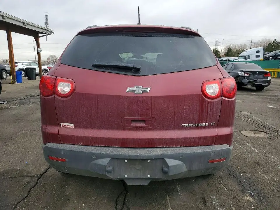 2011 CHEVROLET TRAVERSE LT  