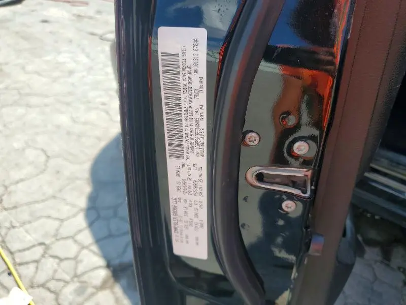 2014 RAM 1500 ST  