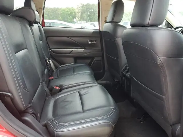 2019 MITSUBISHI OUTLANDER SE  