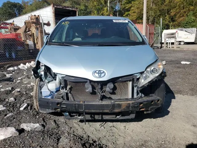 2015 TOYOTA SIENA