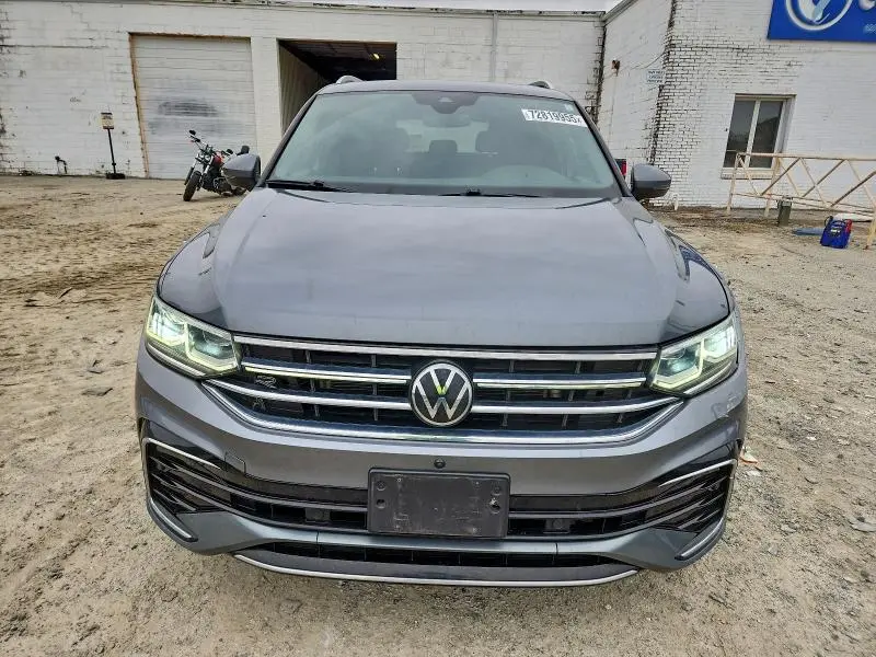 2022 VOLKSWAGEN TIGUAN SEL R-LINE  