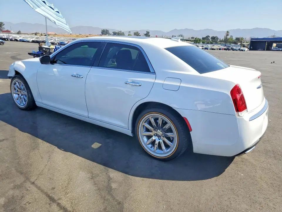 2016 CHRYSLER 300C   