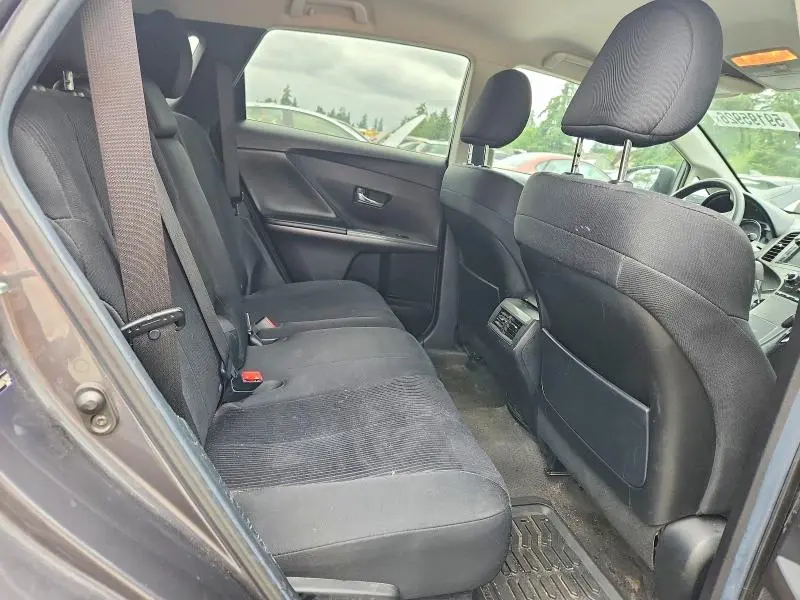 2013 TOYOTA VENZA LE  