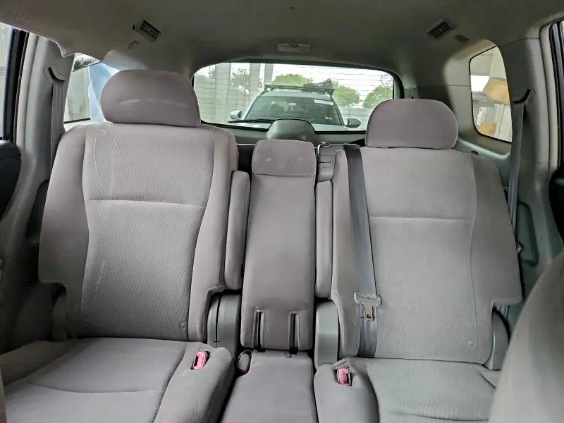 2010 TOYOTA HIGHLANDER   