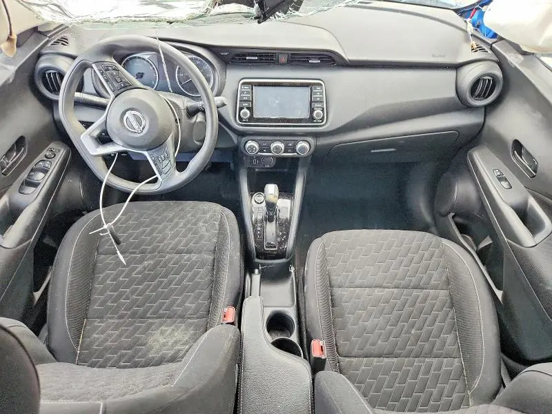 2022 NISSAN KICKS S  