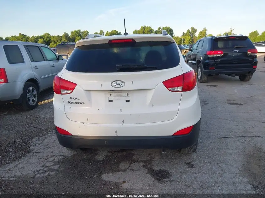2014 HYUNDAI TUCSON SE