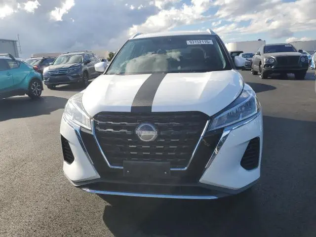 2021 NISSAN KICKS SV  