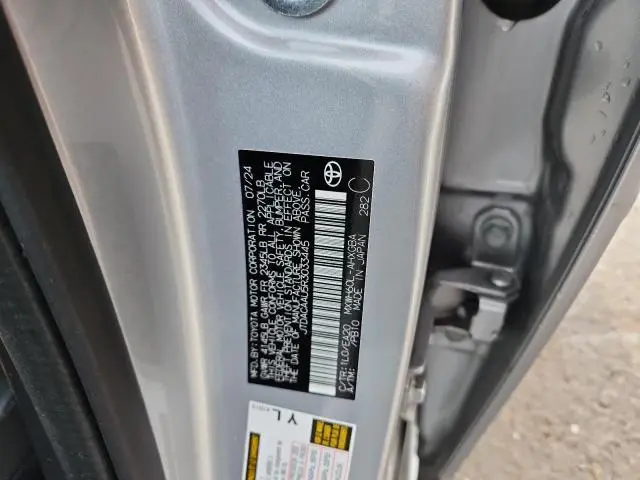 2024 TOYOTA PRIUS LE  