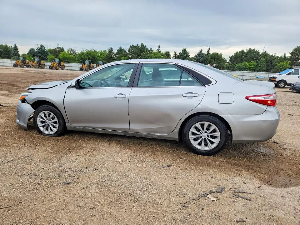 2017 TOYOTA CAMRY LE  